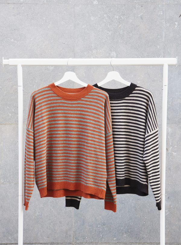 JERSEY 09 (8) JERSEY 09 (8)