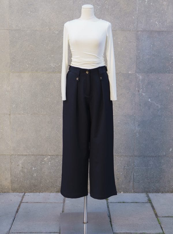 PANTS 01 (9) PANTS 01 (9)